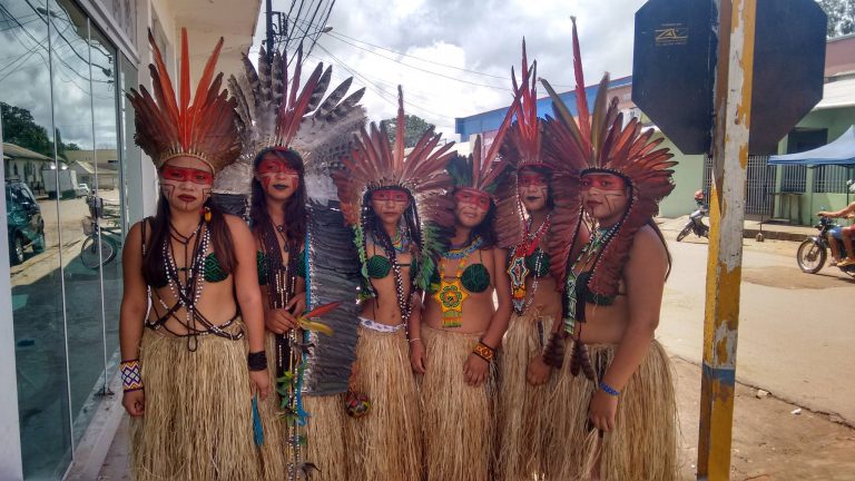 TARAUACÁ: PROFESSORA DO IFAC DIZ QUE HOUVE DESCASO DA PREFEITURA COM INDÍGENAS