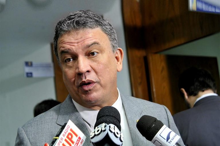 Projeto de Sérgio Petecão que cria auxílio enchente deve ser priorizado pelo Senado Federal