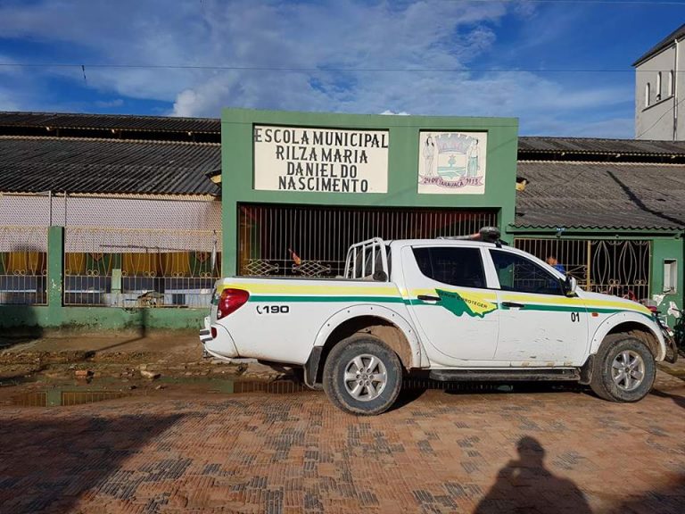 TARAUACÁ: TIROS SÃO DISPARADOS NAS PROXIMIDADES DA ESCOLA RILZA DANIEL E CAUSAM PÂNICO NA COMUNIDADE.