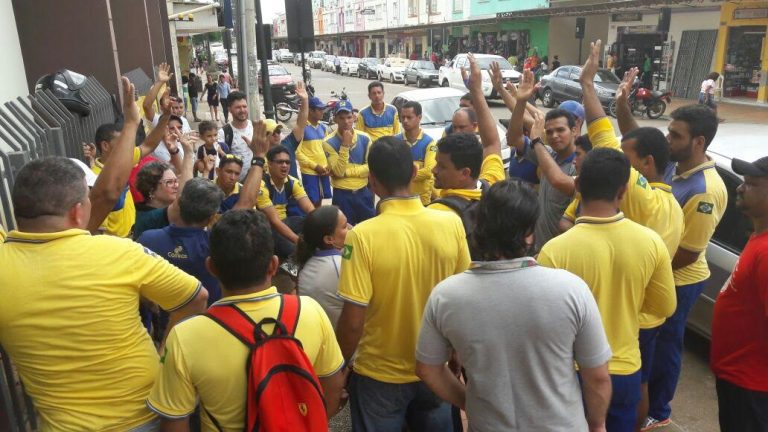 Trabalhadores dos Correios no Acre decidem suspender greve