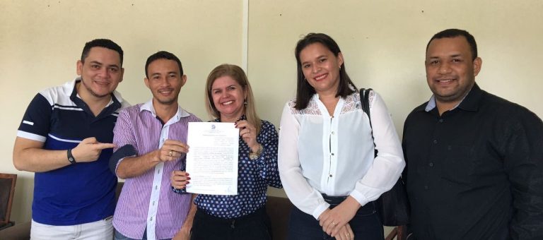 TARAUACÁ: COOPERATIVA ASSINA TERMO DE DESISTÊNCIA DE USO DO MERCADO DO PEIXE