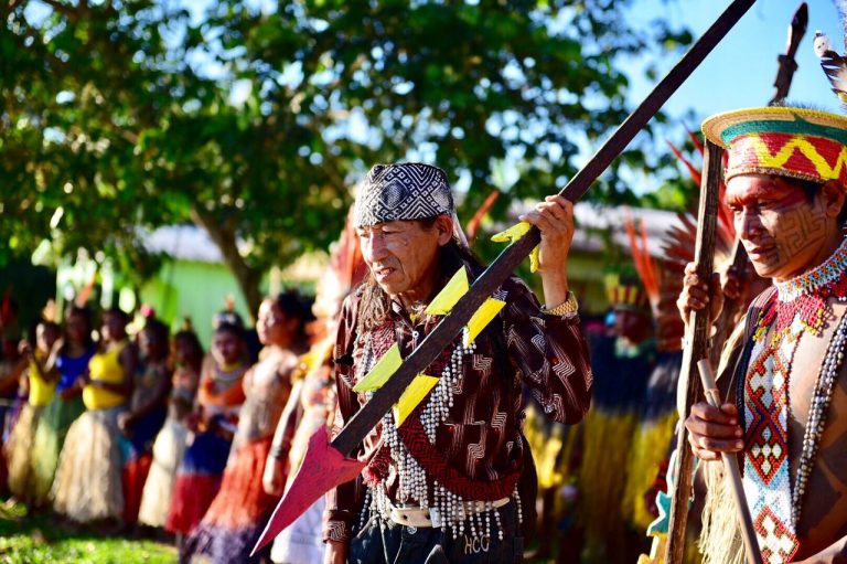 TARAUACÁ: Fé e magia marcam abertura do 3º Festival Huni Kuin, no Igarapé do Caucho