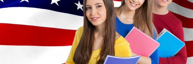 Programa oferece bolsas integrais de inglês para alunos do ensino médio de todo o país