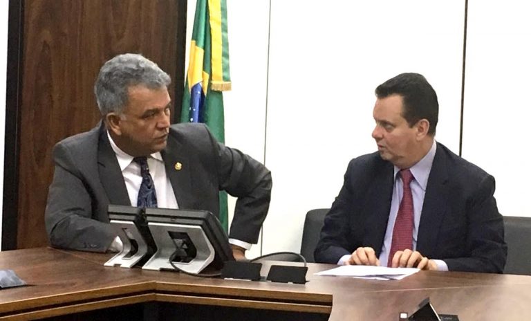 Comunidades do Acre serão conectadas à internet banda larga de alta velocidade