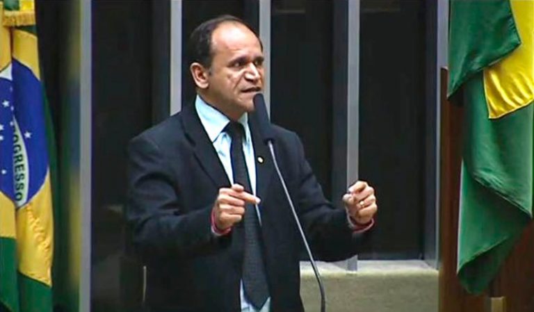 MOISÉS DINIZ SE DESPEDE E DIZ: “ATÉ LOGO BRASÍLIA”