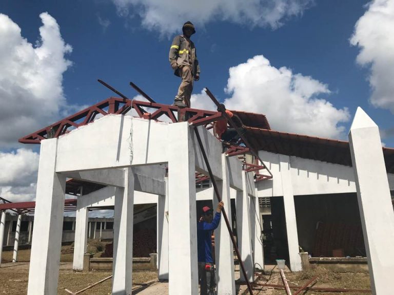 TARAUACÁ: MAIS UMA VEZ OBRAS DA ESCOLA 15 DE JUNHO SÃO RETOMADAS