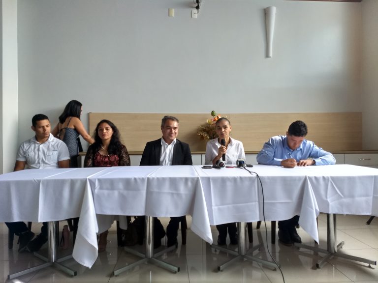 “Formarei o maior léxico de aliança no Brasil, com duzentos milhões de brasileiros”, diz Marina Silva durante coletiva de imprensa em Cruzeiro do Sul, no Acre.