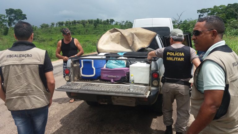 TARAUACÁ: AGEAC REALIZA AÇÃO DE REGULARIZAÇÃO DE VEÍCULOS DE TRANSPORTE NO MUNICÍPIO