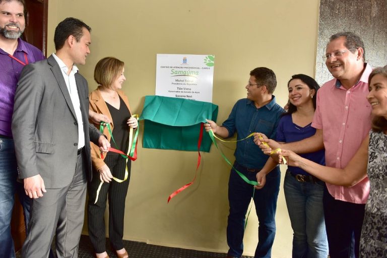 Socorro Neri inaugura Caps em Rio Branco