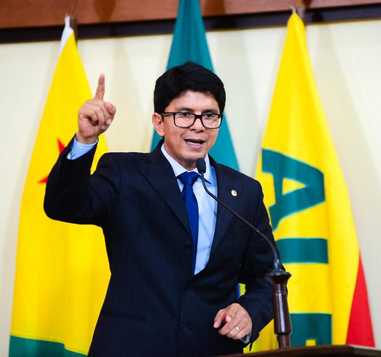 Deputado Jenilson Leite repudia a privatização do SUS