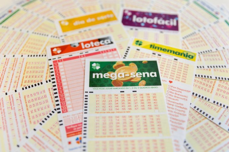 Mega-Sena, concurso 2.149: ninguém acerta as seis dezenas e prêmio vai a R$ 275 milhões