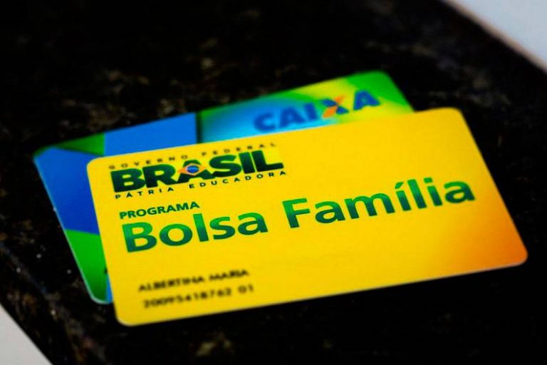 Novo Bolsa Família, que sai nesta quinta, pagará R$ 600 por família, R$ 150 por criança de até 6 anos e R$ 50 para jovens de até 18
