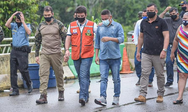 Governador visita imigrantes em Assis Brasil e reafirma assistência humanitária