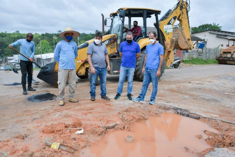 Mesmo com inverno rigoroso, Prefeitura de Cruzeiro do Sul avança na manutenção de ruas