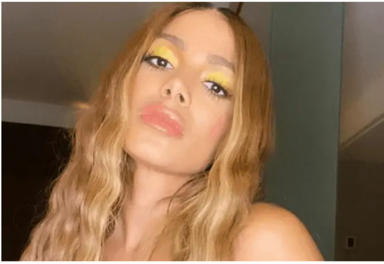 Modelo faz tatuagem íntima (no a*) igual à de Anitta e divulga imagens