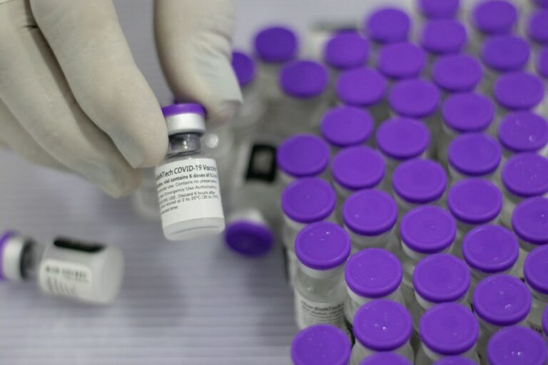 Covid-19: Pfizer entrega ao Brasil mais 1 milhão de doses da vacina nesta terça-feira