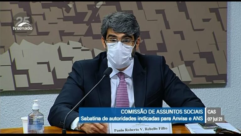 Bolsonaro retira indicação de nome à ANS, mas Senado faz sabatina mesmo assim