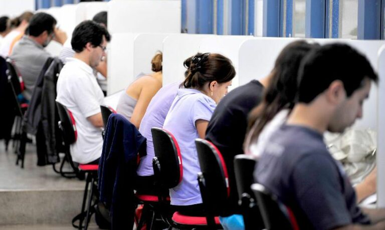 País tem mais de 100 concursos públicos abertos para preencher 13 mil vagas