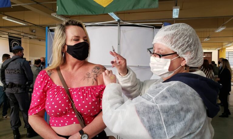 Acre já imunizou 33,94% da população contra a covid-19 