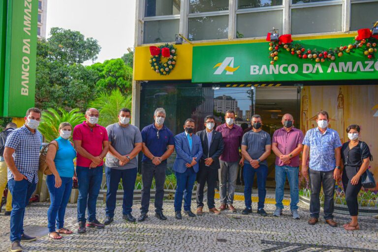 Comitiva acreana é recebida pelo presidente do Banco da Amazônia no Pará