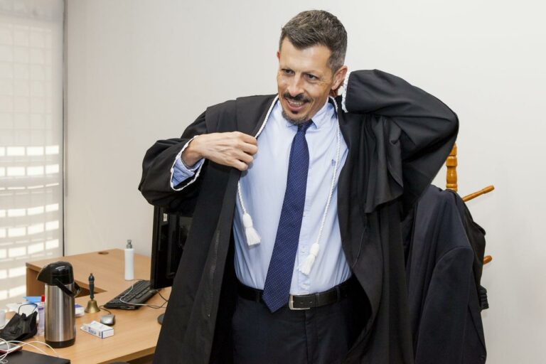 ‘Na próxima, você será retirado’, diz juiz do julgamento da boate Kiss a advogado após desentendimento