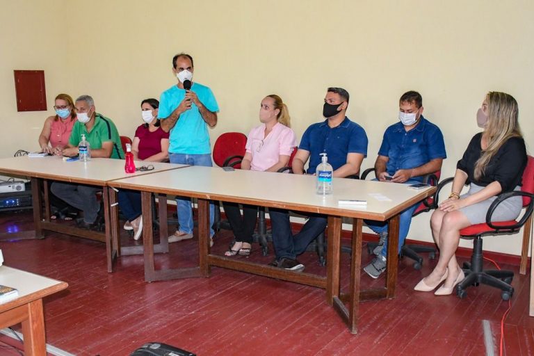 Prefeitura de Cruzeiro do Sul e instituições adotam medidas de combate à COVID-19.