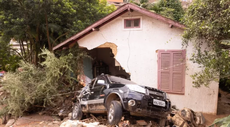 Chuvas no Brasil deixam mais de 80 mil pessoas fora de casa em sete estados