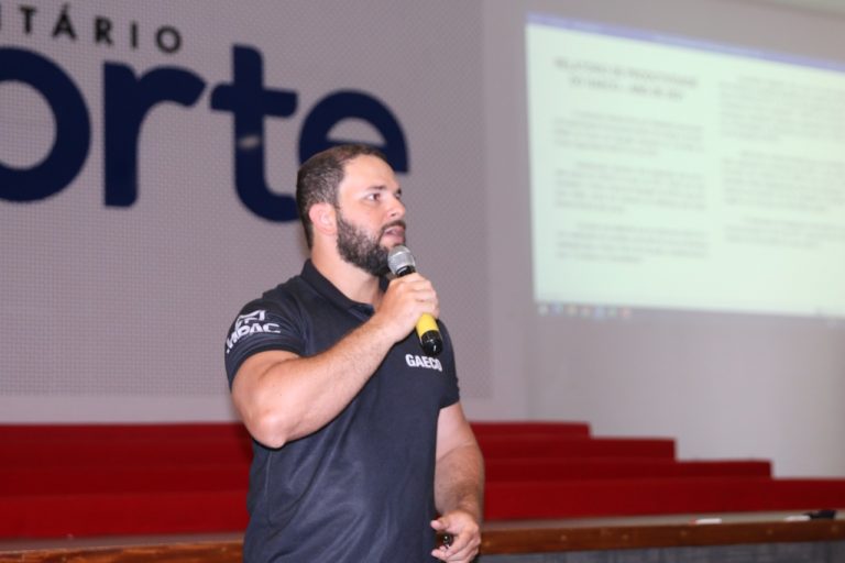 MP concede dez dias para Prefeitura de Tarauacá pagar o piso nacional dos Agentes de Saúde