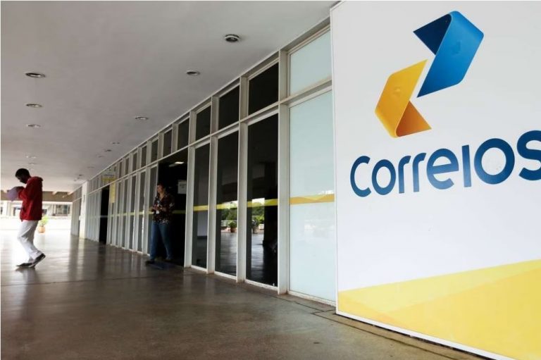 Sem relator, privatização dos Correios entra em limbo no Senado