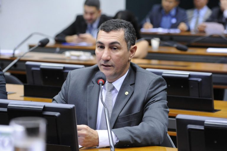 Câmara aprova emenda do deputado Jesus Sérgio que aumenta valor de microcrédito
