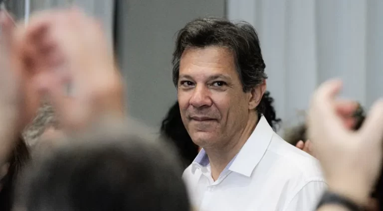 Gasolina será reonerada em R$ 0,47, e etanol, em R$ 0,02, diz Haddad; diesel e gás de cozinha estão isento de impostos até o final do ano