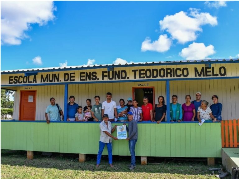 Prefeito  Zequinha Lima investe R$ 2 milhões  na  compra da merenda escolar  direto dos pequenos  produtores  de Cruzeiro do Sul 