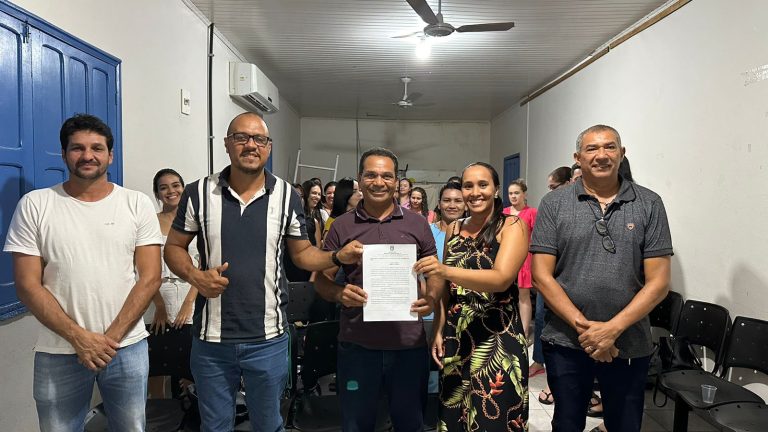 Prefeito Jailson Amorim  implanta o piso nacional  da enfermagem  em Rodrigues  Alves; prefeitura  vai pagar retroativo  ao mês de maio