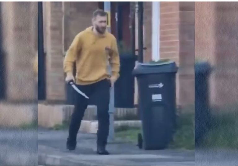 Com espada, homem mata garoto de 13 anos e fere 4 pessoas em Londres