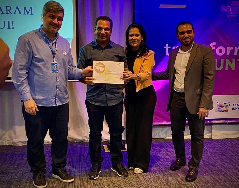 Com R$ 20 milhões de investimentos nas microempresas, Rodrigues Alves vence pela segunda o prêmio do SEBRAE na categoria compra governamentais