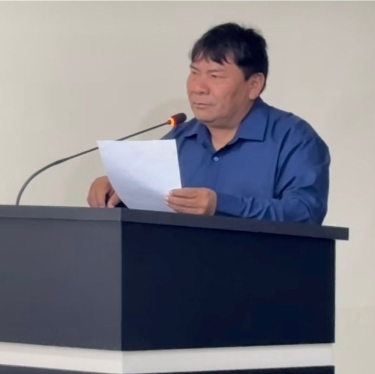 Em discurso na tribuna, líder indígena renuncia mandato de vereador em Feijó: “Questão de honra”