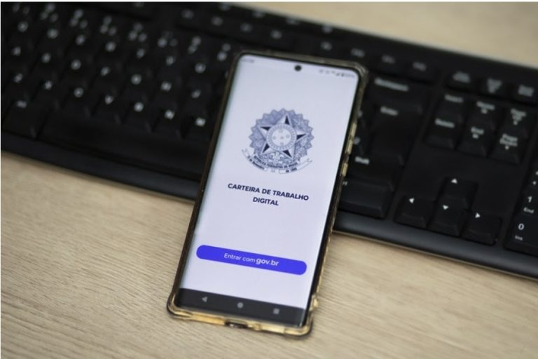 Média de desemprego em 2024 é a menor já registrada: 6,6%