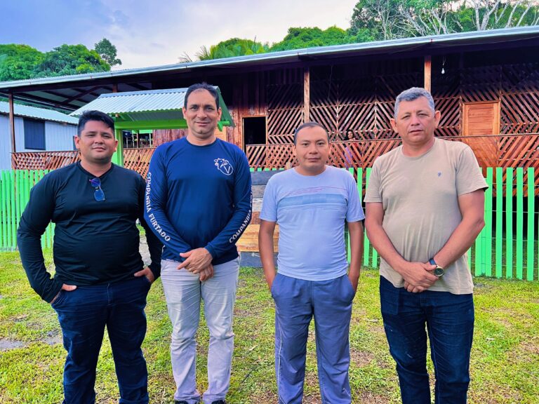 Prefeitura de Marechal Thaumaturgo antecipa salários da educação e injeta mais de R$ 2 milhões na economia local durante a última noite da novena de São Sebastião