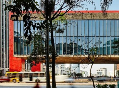 masp-e-investigado-pela-venda-de-cavaletes-originais-de-lina-bo-bardi