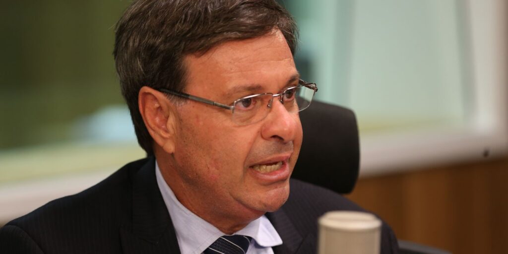 ex-ministro-gilson-machado-e-preso-pela-pf