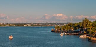 ibaneis-preve-ate-fim-do-ano-licitacao-de-novas-pontes-no-lago-paranoa