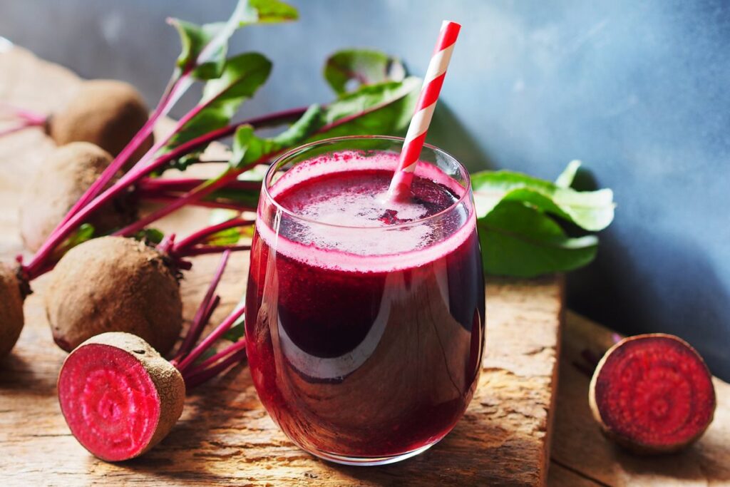 9-sucos-detox-para-ajudar-acabar-com-a-gordura-abdominal