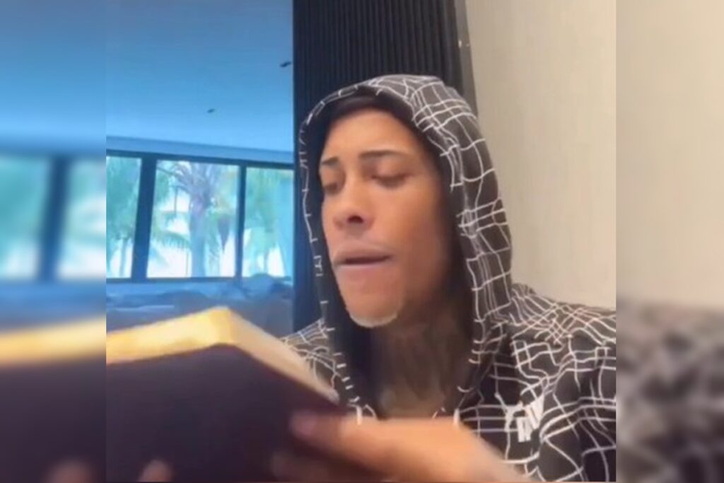 apos-prisao,-mc-poze-incentiva-leitura-da-biblia:-“pastor-de-israel”
