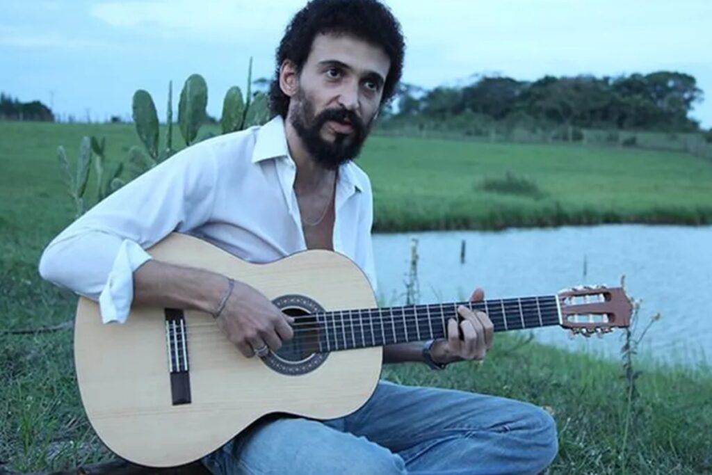 julio-andrade-conta-como-foi-dar-vida-a-gonzaguinha-no-cinema