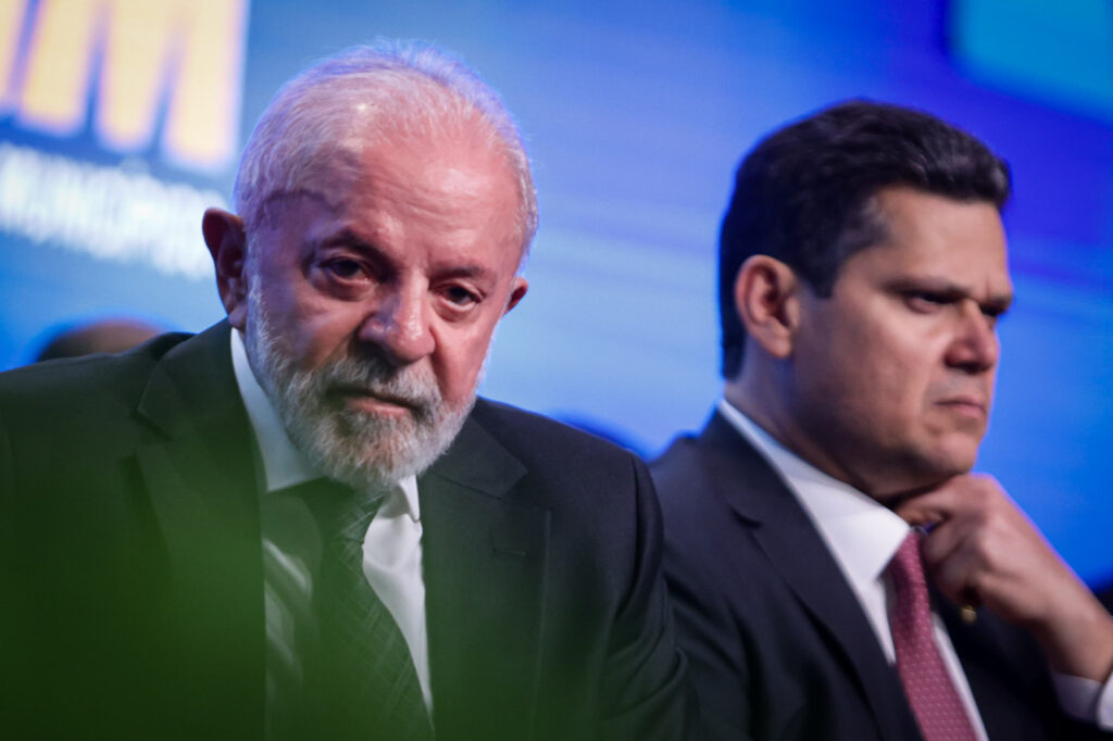 lula-afaga-ministro-indicado-por-alcolumbre-em-meio-a-crise-com-uniao