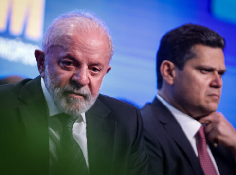 lula-afaga-ministro-indicado-por-alcolumbre-em-meio-a-crise-com-uniao