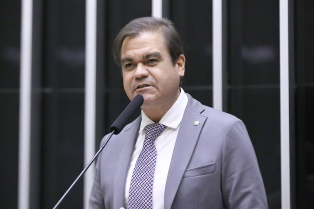 “nao-irei-a-israel”,-diz-deputado-que-viajou-para-resgatar-o-pai