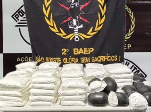 pm-encontra-77-kg-de-pasta-base-de-cocaina-dentro-de-gruta-no-litoral
