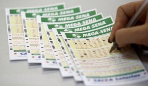 mega-sena:-aposta-do-df-acerta-cinco-numeros-e-leva-r$-205-mil