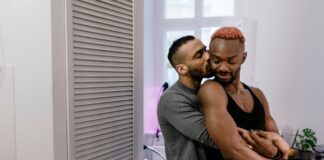 homens-chegam-a-mais-orgasmos-que-mulheres-no-sexo-anal,-diz-pesquisa